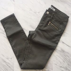 OLIVE GREEN SKINNY PANTS